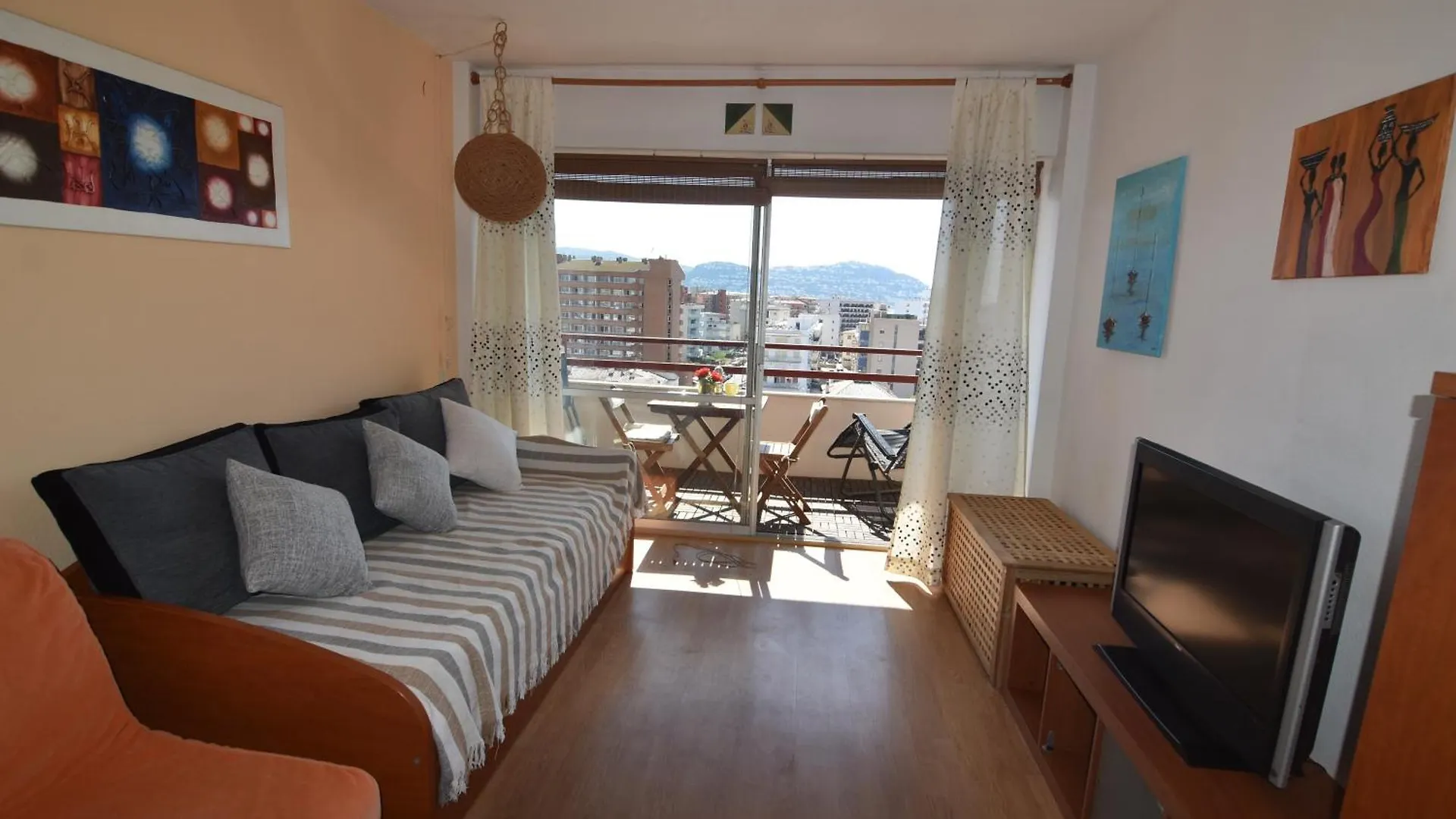 Apartment Rnet - Ir Llevant 06 Studios Roses Costa Brava
